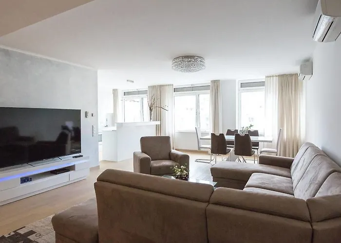 Hotel Am Parkring 4*