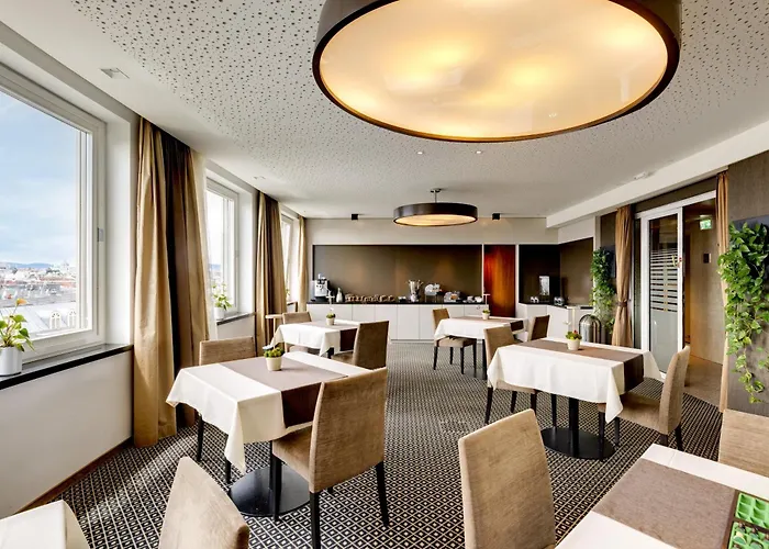 Am Parkring 4*