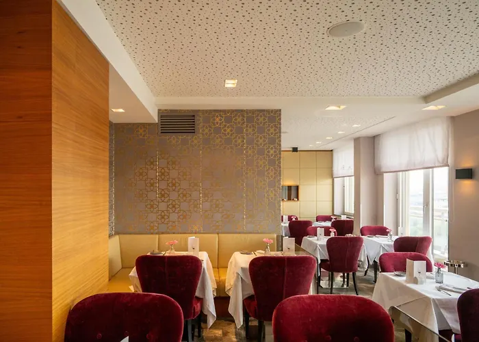 Hotel Am Parkring 4*