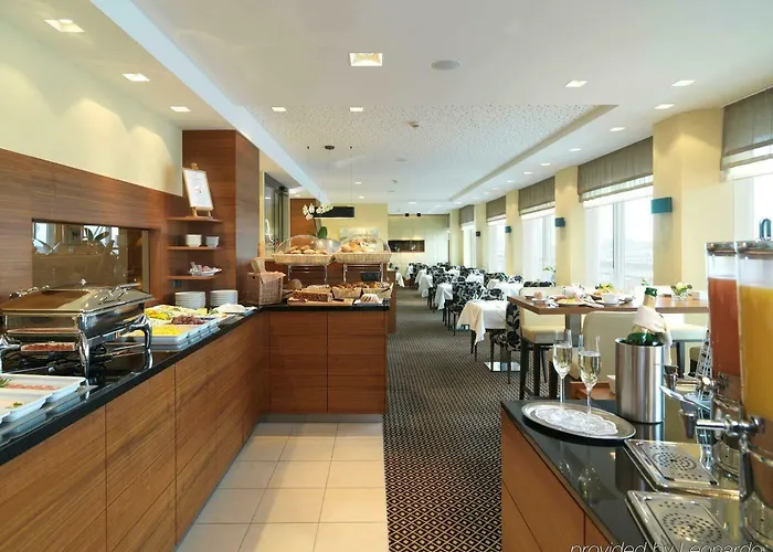 Hotel Am Parkring 4*